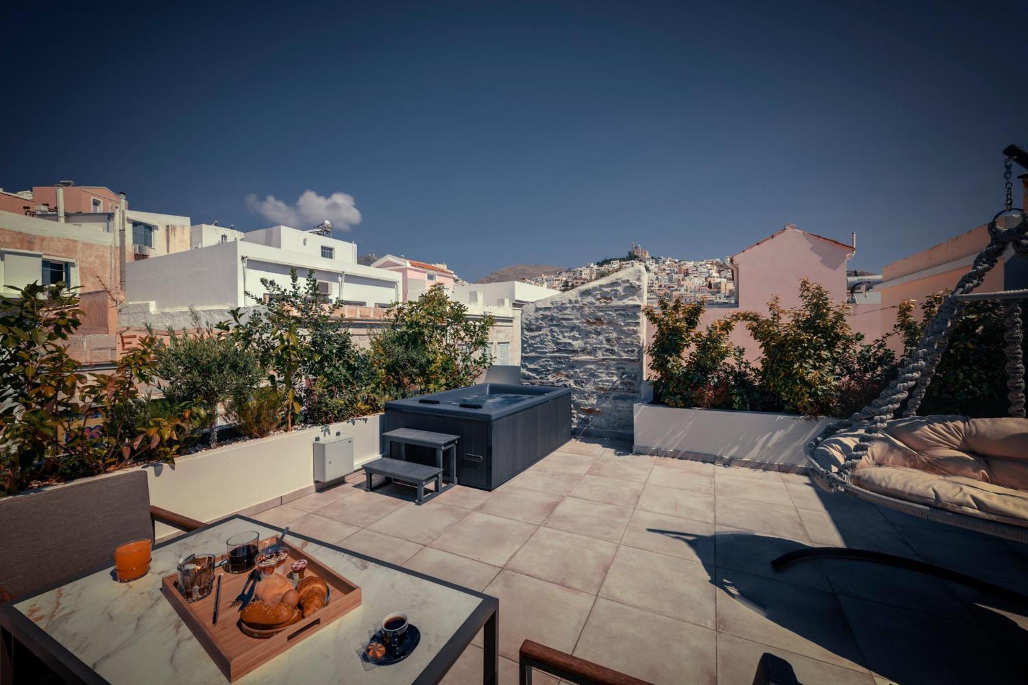 Ninemian Suites Syros Ermoúpoli Eksteriør bilde